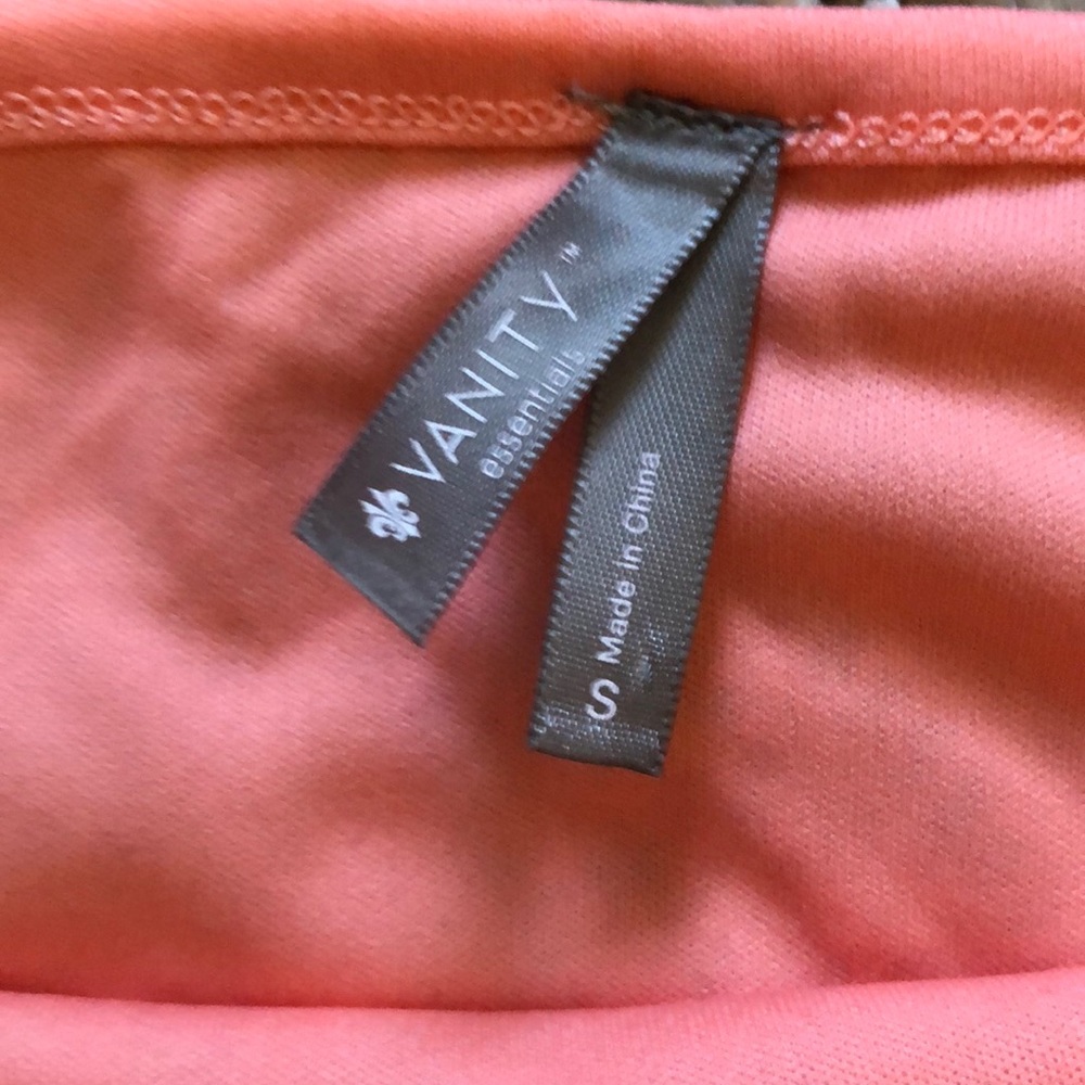 Tank top - Picture 2 of 2